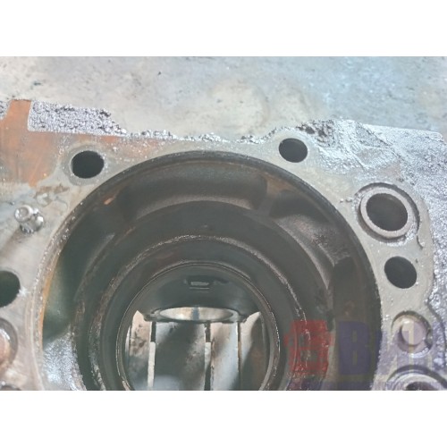 Блок цилиндров двигателя Scania-4 PDE 420 (184)-18