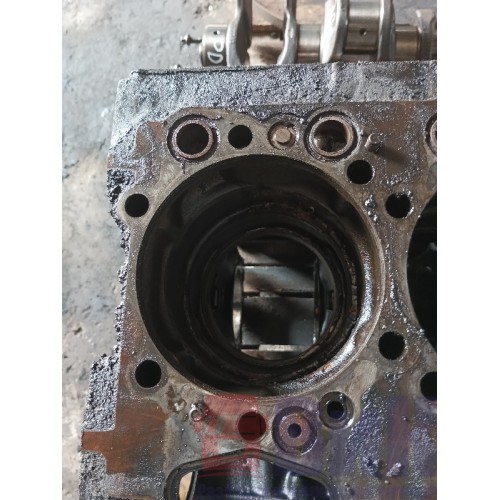 Блок цилиндров двигателя Scania-4 PDE 420 (184)-19