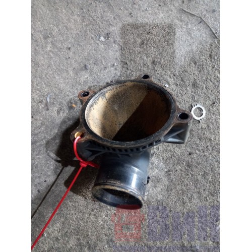 Патрубок термостата Renault/Volvo/DXI 11/12/13/ D13 (984)-1