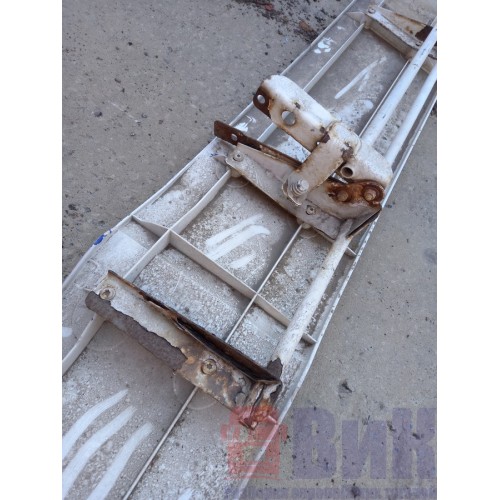 Спойлер кабины MAN ш.к. боковой RH деф. (955)-2