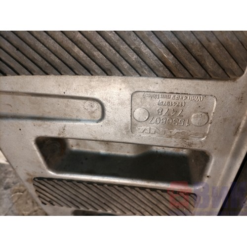 Подножка обслуживания Scania R 420 037773 с петлями (617)-2