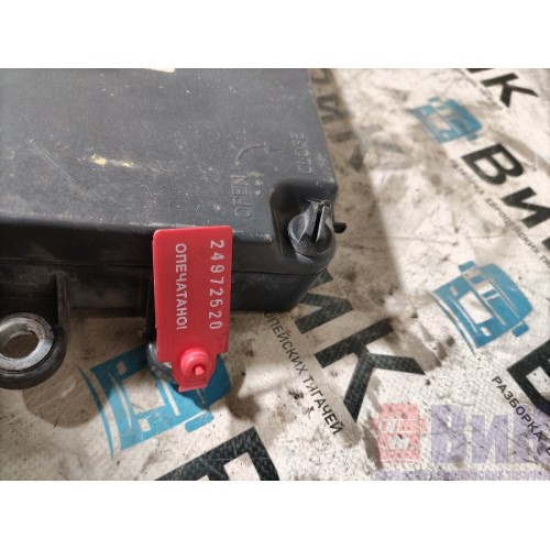 Коробка распределительная Volvo FH 4 704890 с предохранителями (520)-2