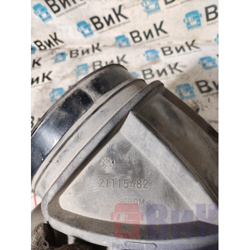 Патрубок воздушного фильтра Volvo FH 4 704890 резиновый (452)-1