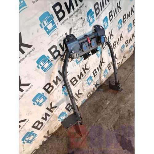 Кронштейн розеток Volvo FH 4 704890 (384)-1