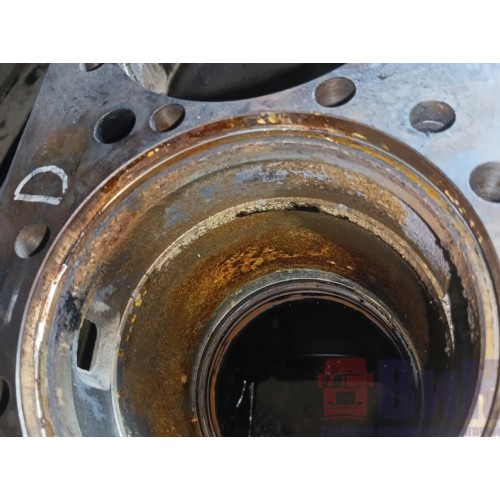 Блок цилиндров двигателя Volvo D12D (321)-25