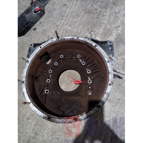 Кожух маховика Volvo D12D (924)