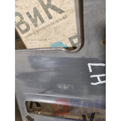 Кронштейн усилителя бампера Scania R 440 318231 LH (316)-3