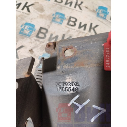 Петля подножки обслуживания Scania R 440 318231 LH (282)-2