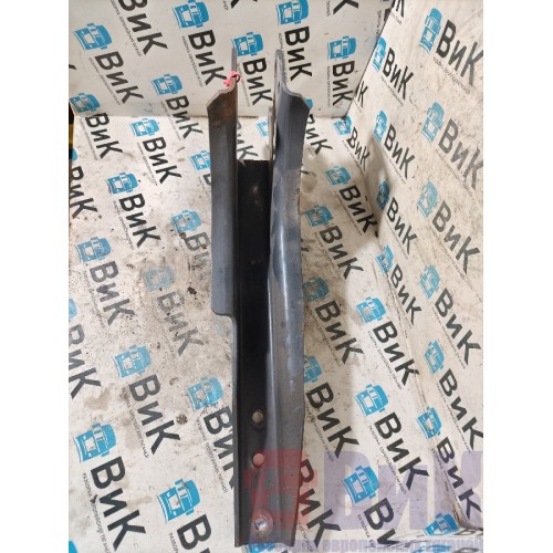 Кронштейн замка кабины Scania R 440 318231 LH (295)-3