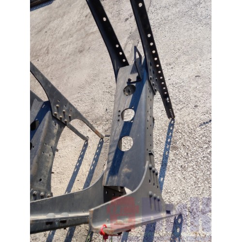 Траверса MAN центральная (23 отверстия) (785)-2