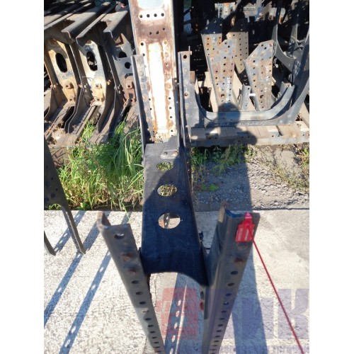 Траверса MAN центральная (23 отверстия) (786)-5