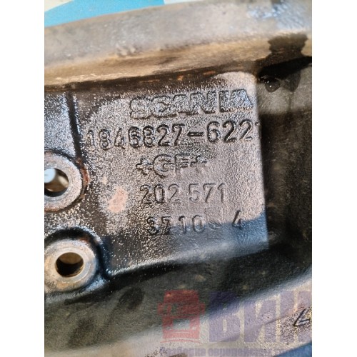 Кронштейн буксировочного пальца Scania R 440 318231 RH (173)-3