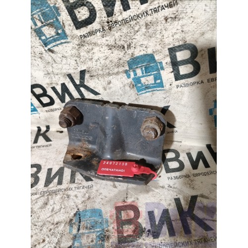 Кронштейн задней пневмоподушки Scania R 440 318231 (138)