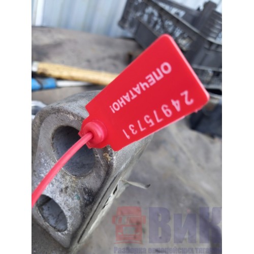 Кронштейн двигателя Renault DXI 11 RH задний (731)-1