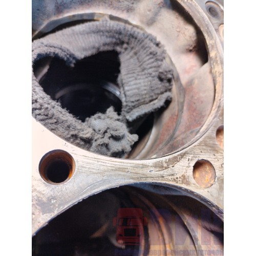 Блок цилиндров двигателя Scania HPI DC 12 P 380 023941 c деф. (001)-18