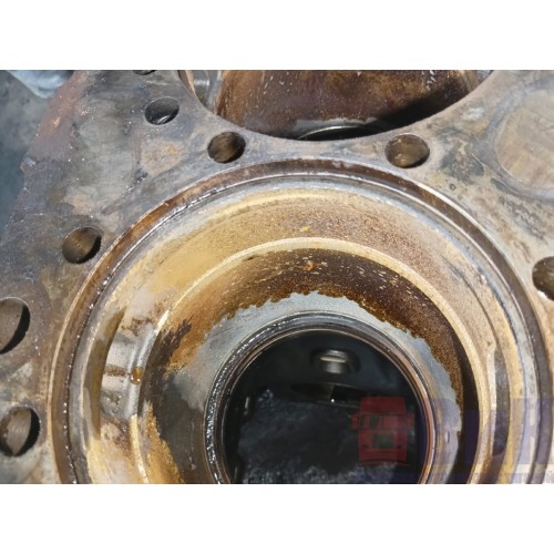 Блок цилиндров двигателя Volvo D13A (472)-1