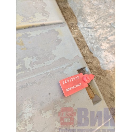 Крышка ящика АКБ Iveco EuroStar 160577 (038)-1