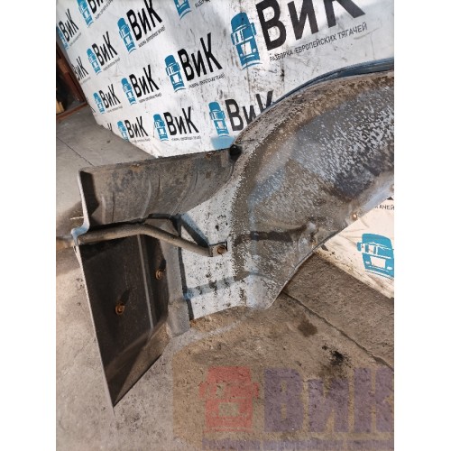 Подножка кабины Iveco EuroStar 160577 в сборе RH (019)-1