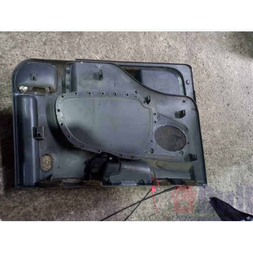 Обшивка (карта) двери Scania 5 R деф. RH (669)-2