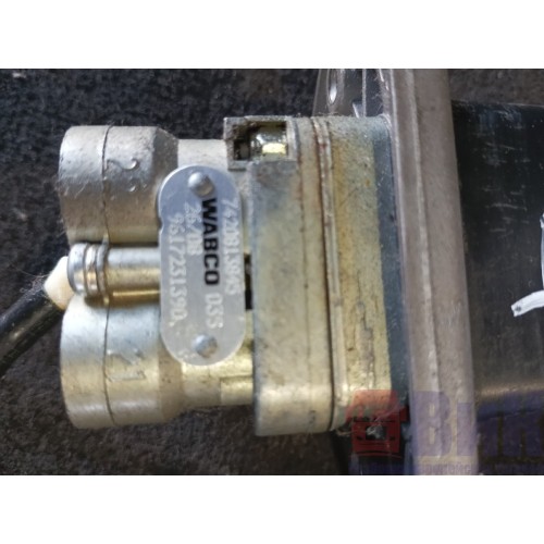 Кран ручного тормоза Renault Magnum DXI Wabco (513)-3