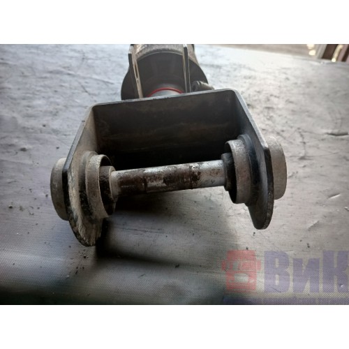 Подушка под кабину Renault Magnum DXI MONROE задняя (518)-4