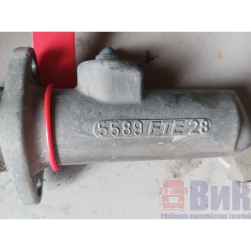 Главный цилиндр сцепления Renault Magnum DXI (554)-5