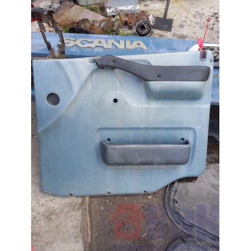 Обшивка (карта) двери DAF 95 RH (637)