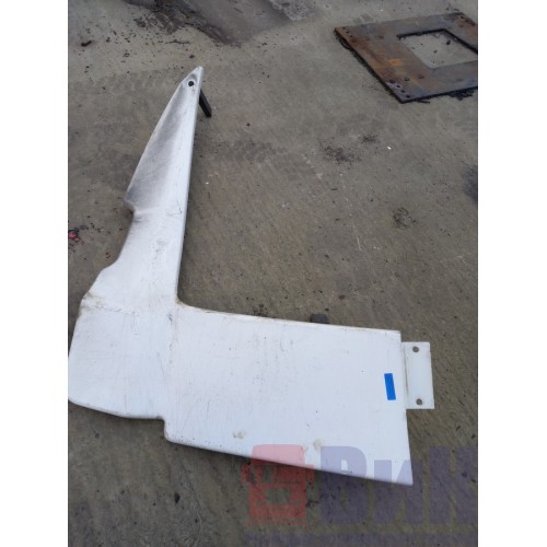 Спойлер кабины Volvo FH угол верхняя часть RH (354)