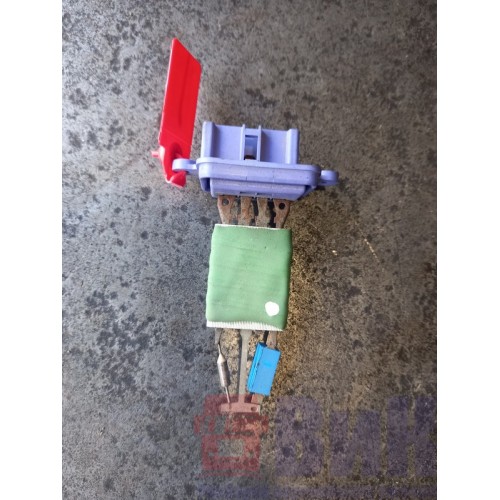 Реостат отопителя (печки) Iveco Stralis (845)-2