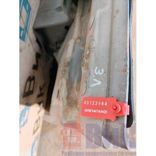 Полукрыло заднее заднее LH Iveco EuroStar 160577 (деф.) (944)-2