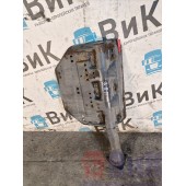 Кронштейн полукрыла Scania R400 915216 передний RH (684)