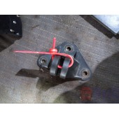 Кронштейн газового упора капота Iveco (576)