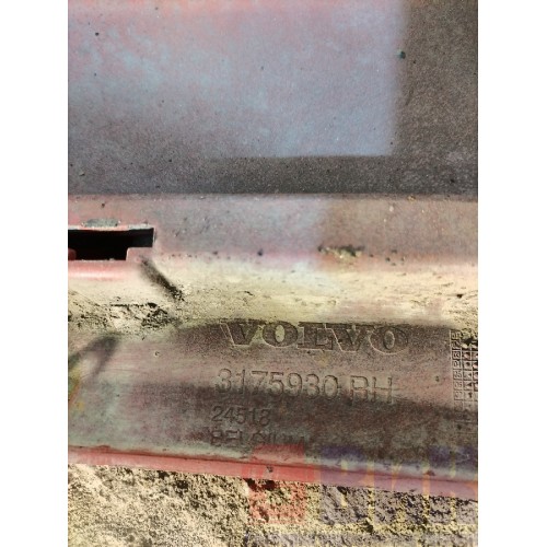 Продолжение кабины Volvo FH 13 103098 RH (658)-3