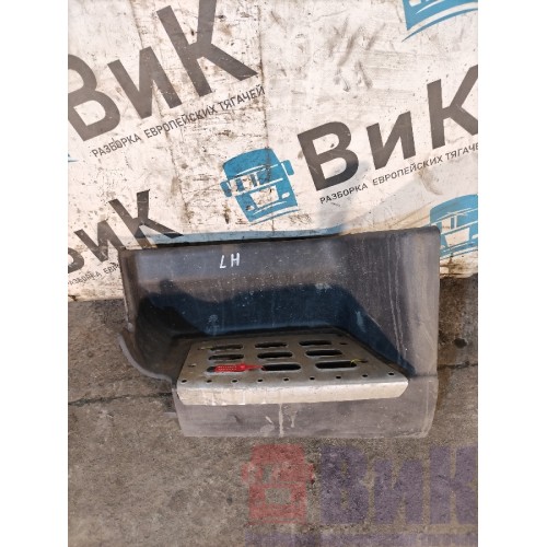 Подножка нижняя Volvo FH 13 103098 с min деф. LH (656)