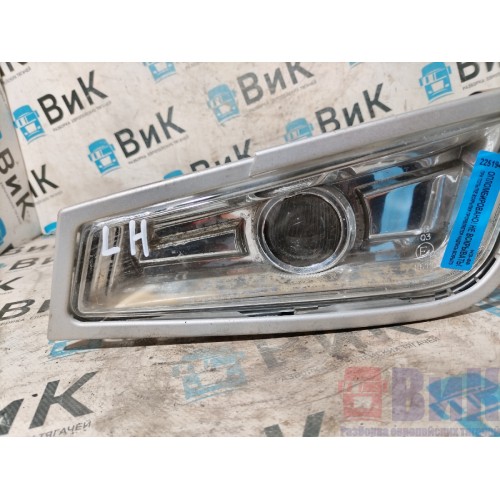 Фара противотуманная Volvo FH 13 103098 с деф. LH (946)-5