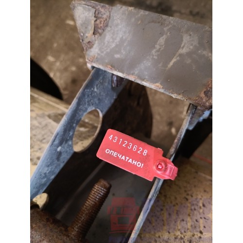 Бак топливный Volvo FH 13 103098 193*68*71 с кронш-ми и топливозаборником деф. (628)-4