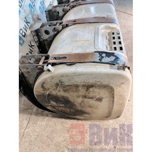 Бак топливный Volvo FH 13 103098 193*68*71 с кронш-ми и топливозаборником деф. (628)-9