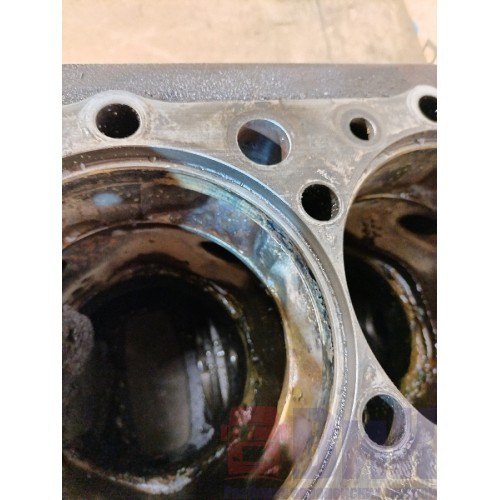 Блок цилиндров двигателя Iveco stralis Cursor 13 (603)-12