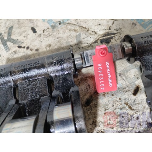 Ось рокеров Scania R400 915216 в сборе с рокерами DC13 PDE (496)-1