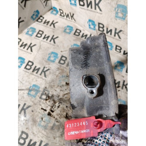 Проставка клапанной крышки Scania R400 915216 DC13 PDE (445)-3