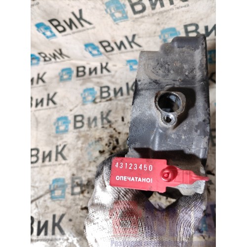 Проставка клапанной крышки Scania R400 915216 DC13 PDE (450)-2