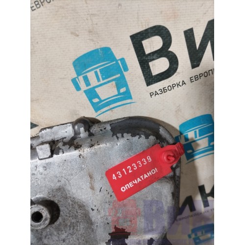 Крышка блока цилиндров Scania R400 915216 DC13 PDE (339)-2