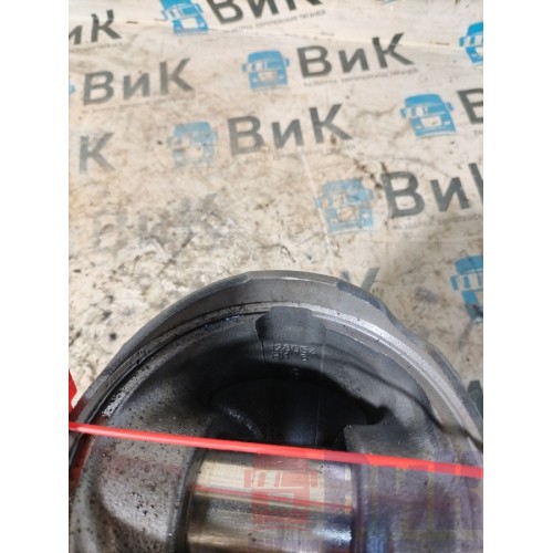 Поршень MAN TGA  D2876 LF04 165052 (215)-4