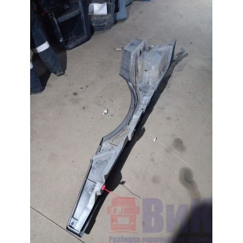 Подножка верхняя Renault TS в сборе с продолжением кабины RH (542)-8