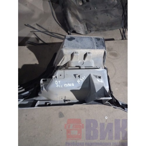 Подножка верхняя Renault TS в сборе с продолжением кабины RH (543)-3