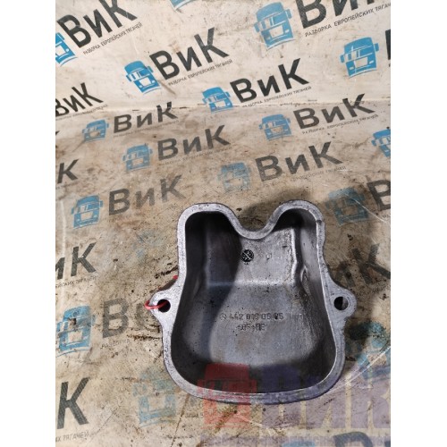 Крышка клапанная Mercedes ОМ 441 (024)-1