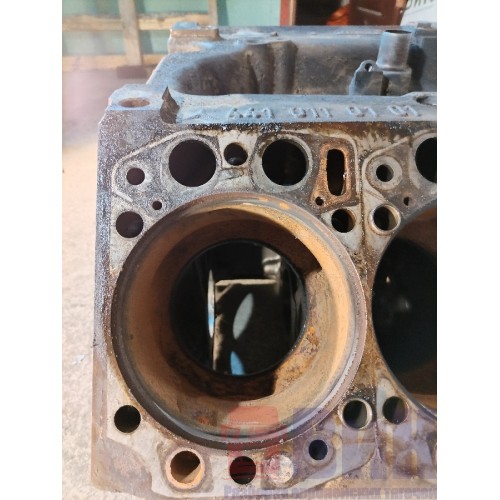 Блок цилиндров двигателя Mercedes ОМ 441 (ТНВД) (938)-2