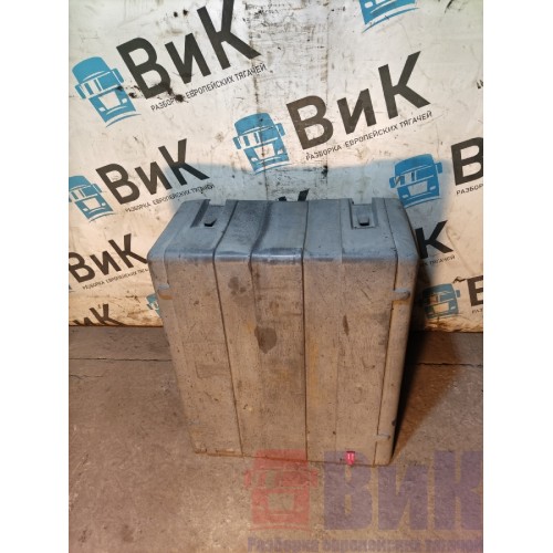 Крышка ящика АКБ Iveco Eurostar 251363 (760)
