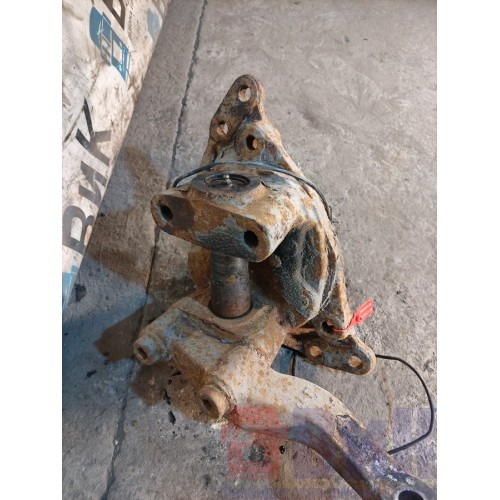 Цапфа (кулак поворотный) Iveco Eurostar 251363 RH (826)-3