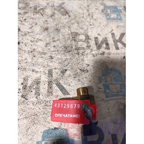 Датчик температуры топлива Iveco Eurostar Cursor 10 251363 (679)-1